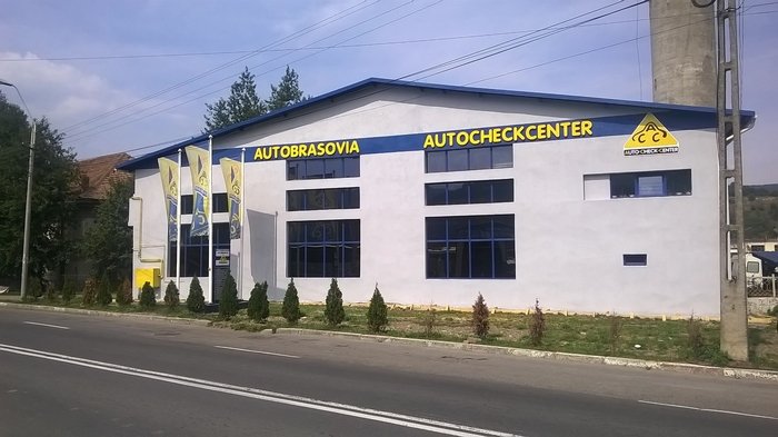1440597456Auto_Brasovia_700.jpg